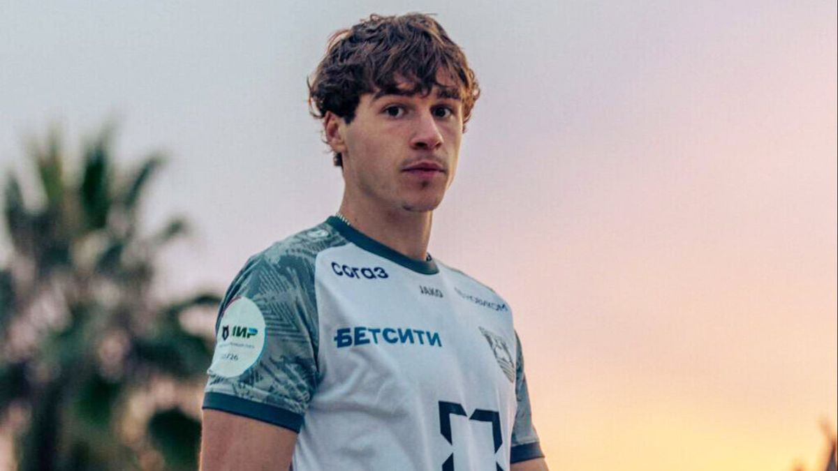Ryadno in a Baltika shirt at the winter camp in Belek, February 2026
